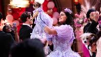 Click to watch 'Lopez vs Dog Quinces' (popup) Lopez VS Lopez